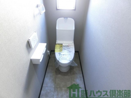 トイレ　同型タイプ（完成時参考写真）
