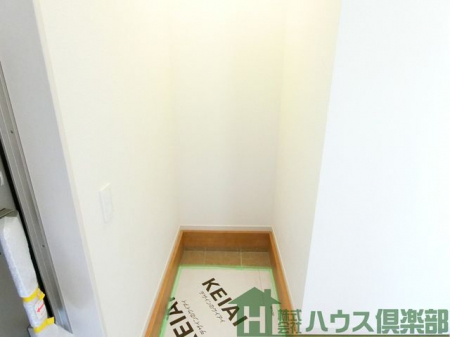 ց@