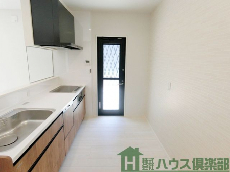 Lb`@Lb`wʂɂ͂D݂̎[u܂ɏo鏟tĂ܂