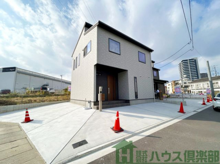 ���n�O�ώʐ^�@�p�n�ŁA�Ƃ��͂��悤�ɒ��ԏꂪ����܂��B�T�`�U�䂭�炢��߂ꂻ���ł��B