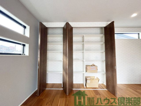 ���[�@�L�b�`�����ɂ����Ղ���[������̂ŁA�L�b�`�����X�b�L���g���܂�