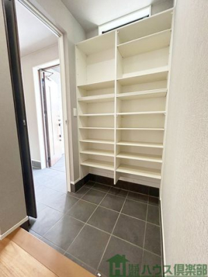 ���ց@���։��̃E�H�[�N�X���[�V���[�Y�C���N���[�N�ł��B���ւ��X�b�L��������āA���[�͂��΂�����ł��I