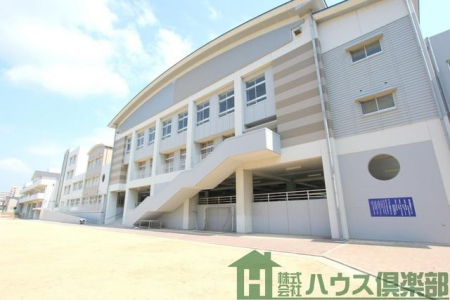 ���ӊ��@�k��B�s�����蒆�����w�Z �k��11���B 830m