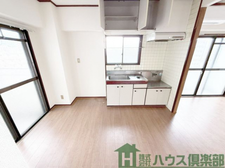 ���r���O�@���r���O