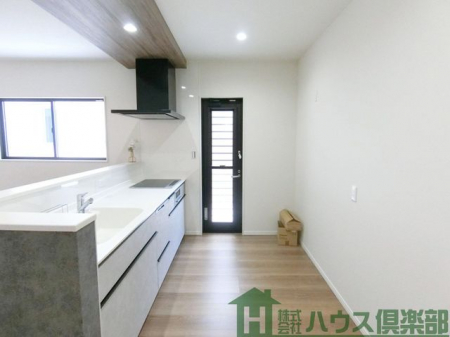 �L�b�`���@�L�b�`�����̃X�y�[�X�͗①�ɂ₨�C�ɓ���̃J�b�v�{�[�h��u�����Ƃ��ł��܂��I