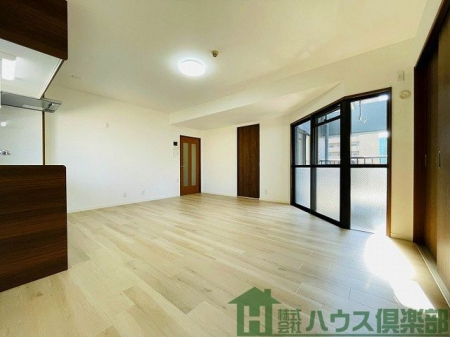 ���r���O�@�쑤�̑������邢�z�˂�����荞�݂܂���