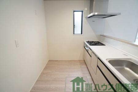 �L�b�`���@�L�b�`���w�ʂɂ͗①�ɂ₨�C�ɓ���̃J�b�v�{�[�h��u�����Ƃ��ł��܂���