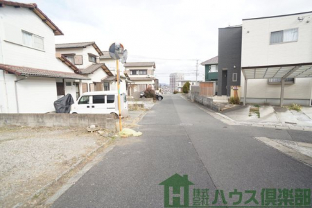 ���n�O�ώʐ^�@�O�ʓ��H�͍L�߂ł��I