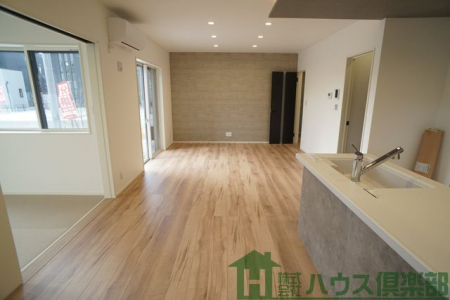 ���r���O�@-