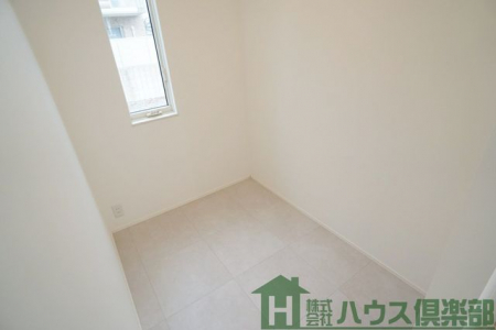 ���ց@�P�K�̔[�˂ł��I���o�����O�b�Y����p�i�̃X�g�b�N���A�g�����͖����假�ł���