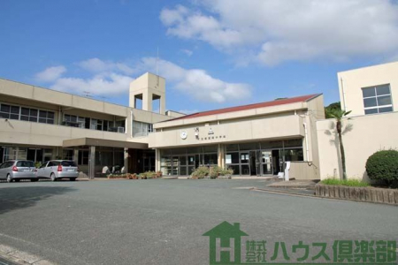 ���ӊ��@���꒬������쒆�w�Z �k��18���B 1410m