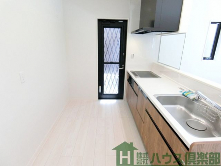 �L�b�`���@�L�b�`��������X�y�[�X�ł��I���D�݂̃J�b�v�{�[�h���ǂ����􏟎���͒�ɂȂ����Ă��܂��I