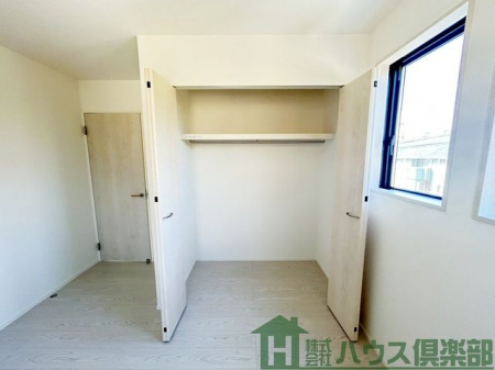 �o���R�j�[�@���[