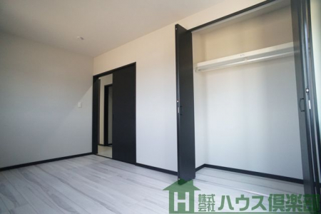 �Q���@�V�D�T���m���ɂ̓N���[�[�b�g������܂��I��e�ʂȂ̂͂��ꂵ���ł��ˁ�