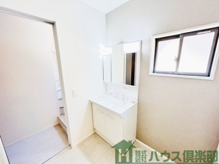 ���ʑ�E���ʏ��@���̎x�x���X���[�Y�ɂł���A�g���₷����Ƃ肠����ʃX�y�[�X�B