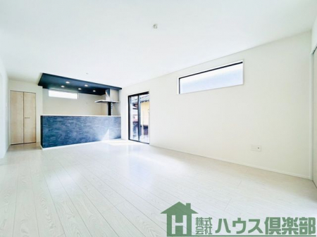 ���r���O�@�Ƒ��c���̎��Ԃ��������y���߂�A�J�����̂���18����LDK�B