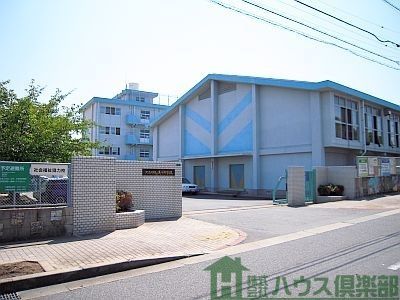 ���ӊ��@�k��B�s����쒆�w�Z �k��12���B 910m