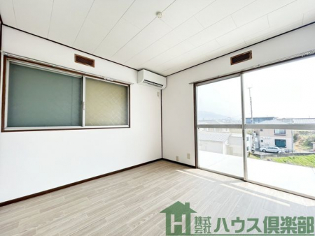 ���̑��@�Q�K�@�m���T.2�􂻂ꂼ�ꂪ�v���C�x�[�g���؂ɂł���A���S�n�̗ǂ���Ԃł��B