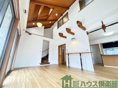 ���r���O�@��22���̍L�XLDK�I�������ŊJ�������ӂ�閾�邢��Ԃł�