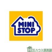 ���ӊ��@�~�j�X�g�b�v�Ǝ�،��X �k��11���B 840m