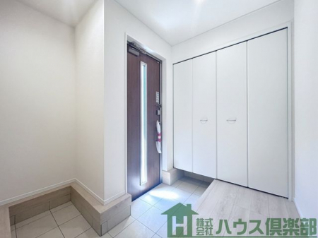 �@���[�͂̂���V���[�Y�{�b�N�X�t���ŁA���ւ܂����X�b�L��