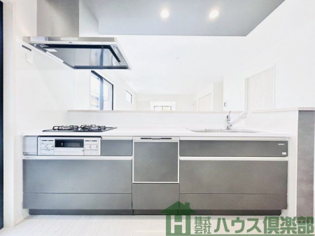 �L�b�`���@�����X�y�[�X���L���A�Ƒ��Ɖ�b���y���݂Ȃ��痿�����ł���V�X�e���L�b�`���B