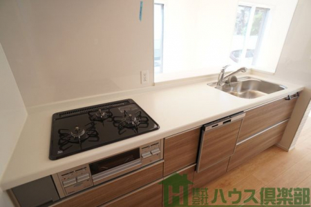 �L�b�`���@�O���K�X�R�����A�O�����A�H���t�̃V�X�e���L�b�`���ł���