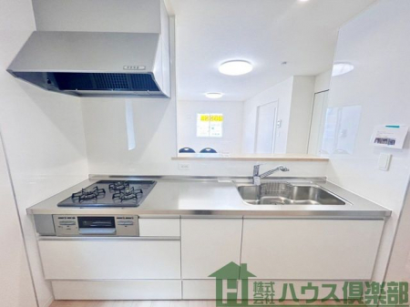 �L�b�`���@�Ƒ��Ƃ̉�b���e�ޑΖʎ��L�b�`���B���[�L�x�ȃV�X�e���L�b�`���Ŏg�����肪�ǂ��ł��I