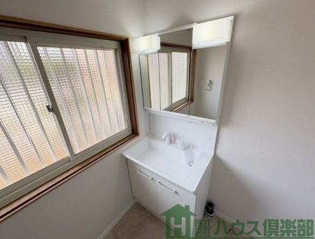 ���ʑ�E���ʏ��@�V�i�̐��ʑ�ł��I�O�ʋ��t�Ŗ����̂��d�x���X���[�Y�Ɂ��