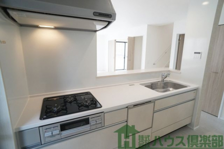 �L�b�`���@�O���K�X�R�����t�̃V�X�e���L�b�`�����H�����t���Ă���A�����̉Ǝ����S������܂��ˁ��