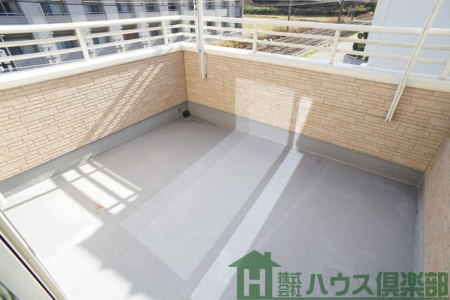 �o���R�j�[�@����Ƃ��ꂵ���o���R�j�[�􂨕z�c����󕨂��悭���������ł���