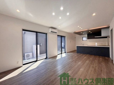 ���r���O�@�P�W���k�c�j�I�쑤�ɓ񂩏��̑|���o��������I�J�����̂���k�c�j�ł��I